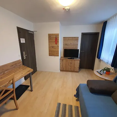 Schlabecks 'fraenkischer Hof' --- Garni - - فندق بغنيتس