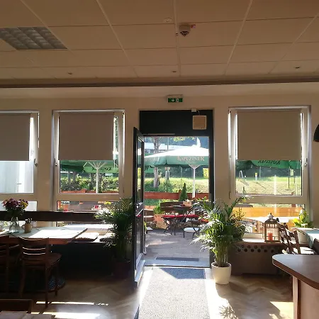 Schlabecks 'fraenkischer Hof' --- Garni - - *