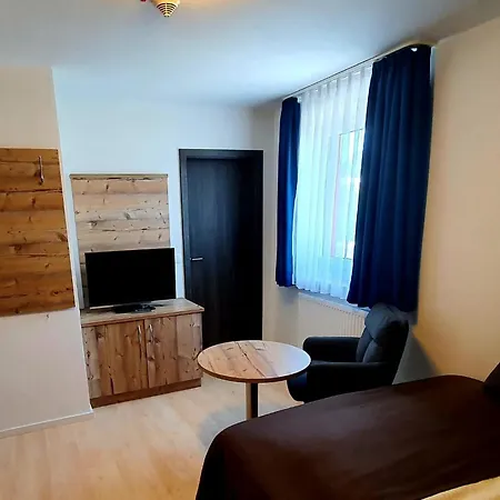 'schlabecks - Fraenkischer Hof' - - - Garni-hotel-pegnitz فندق بغنيتس
