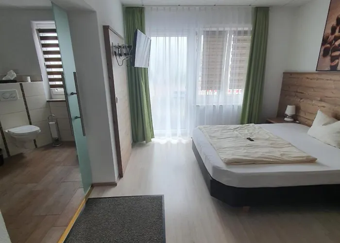 Hotel Schlabecks 'fraenkischer Hof' -- Pegnitz-garni-hotel